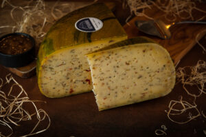 tšilli ja küüslauguga juust